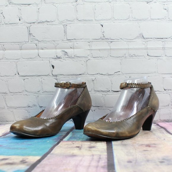 Gentle Souls by Kenneth Cole Brown Leather Ankle Strap Pump Size 9 - Picture 2 of 8